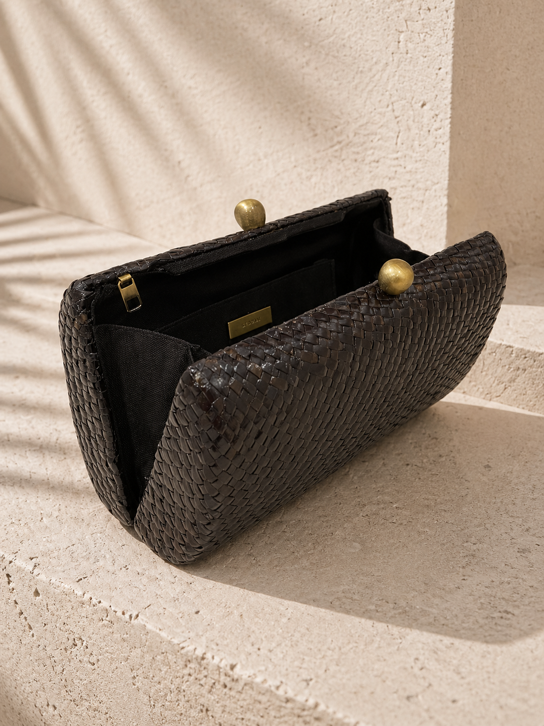 Clutch Liz in Black