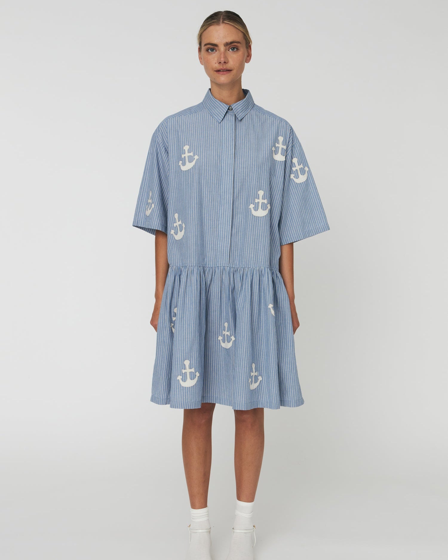 Oversized Kleid mit Anker | Blau
